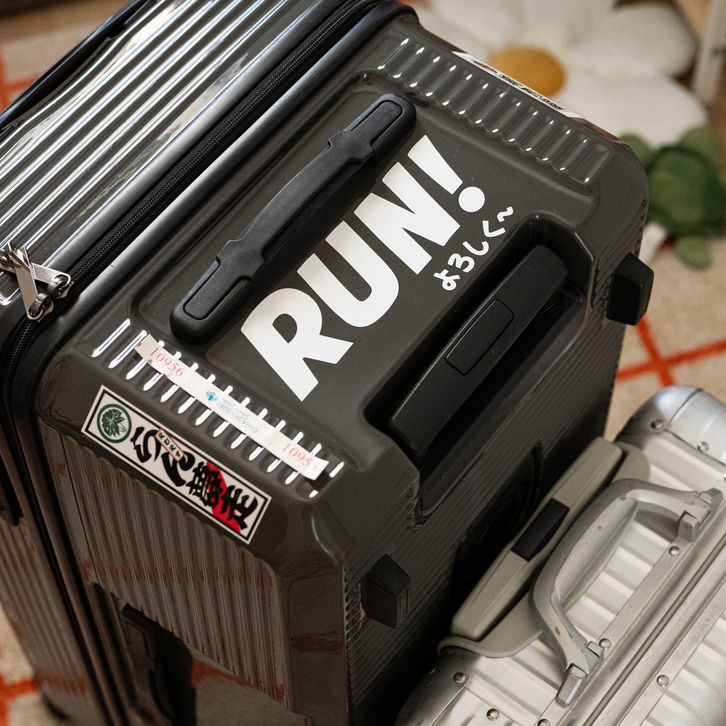 RUN! Logo Transfer Sticker